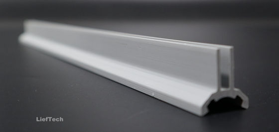 ISO9001 Rohrzubehör 3mm-Panel-Karten-Schlitz Kunststoff-Leitfaden